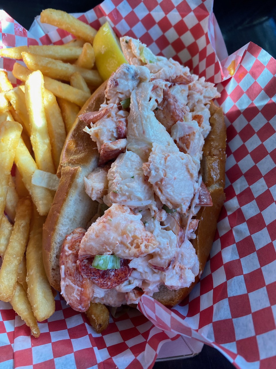 Boston - Lobstah roll from Yankee Lobster