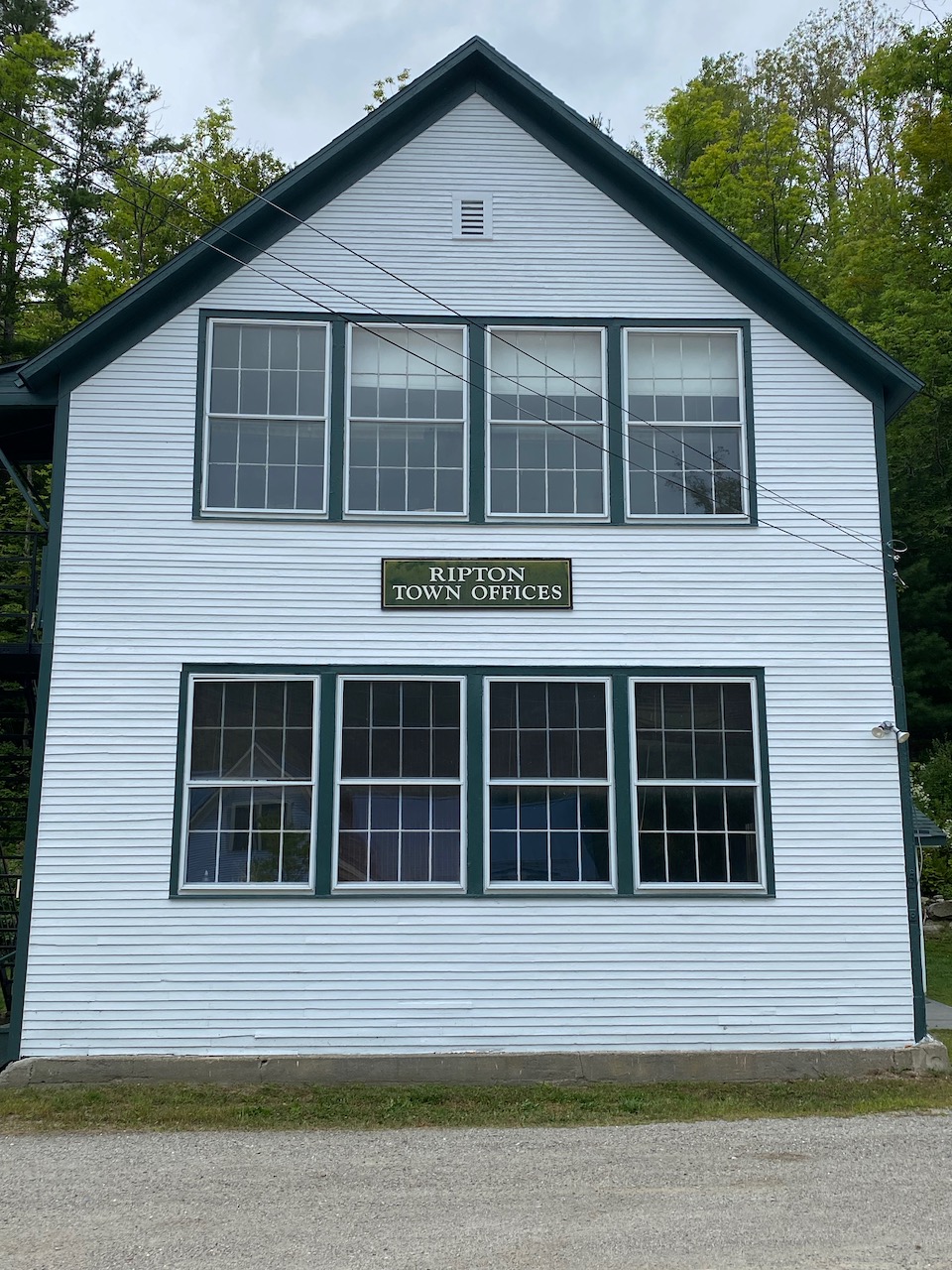 vt251-ripton-town-office-01