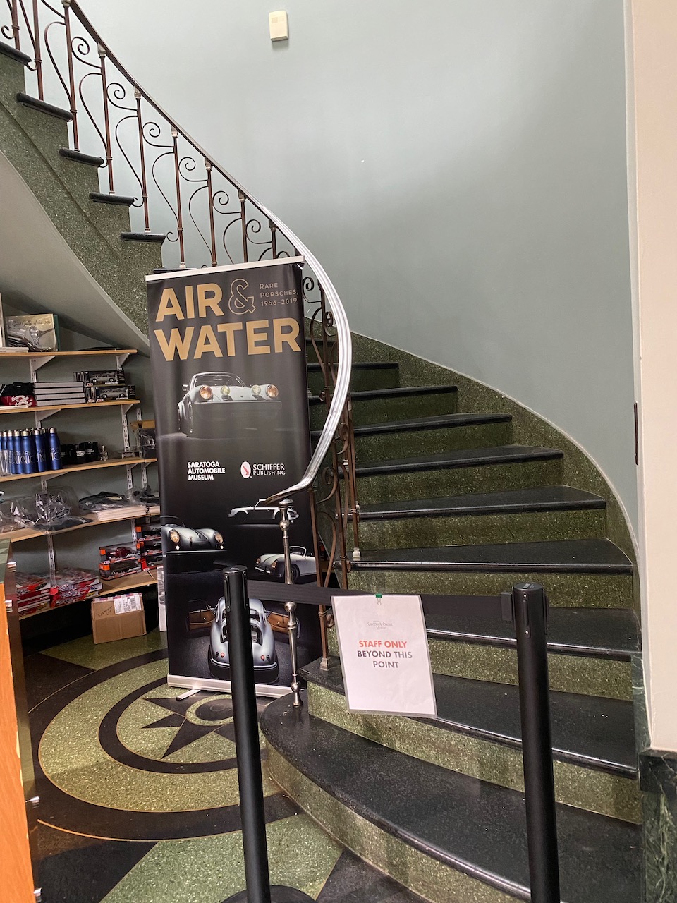 saratoga spa - staircase 01